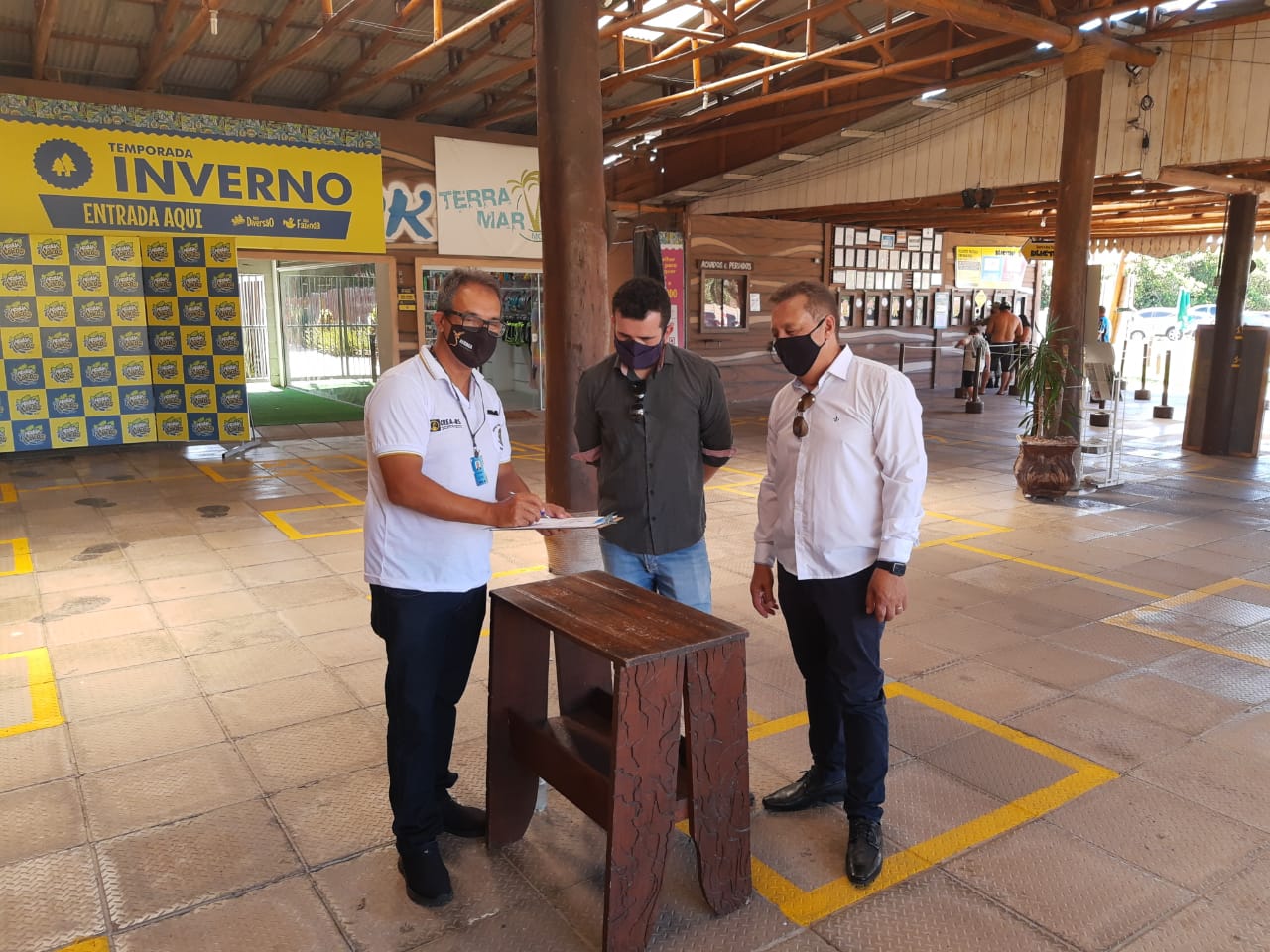 A fiscalização de parques é rotineira e intensificada na alta temporada